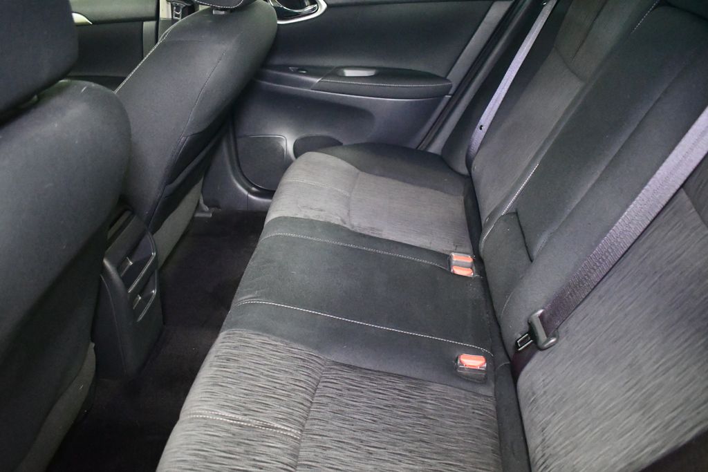 Thumbnail: 2015 Nissan Sentra - 29