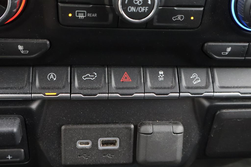 Thumbnail: 2019 Chevrolet Silverado 1500 - 28