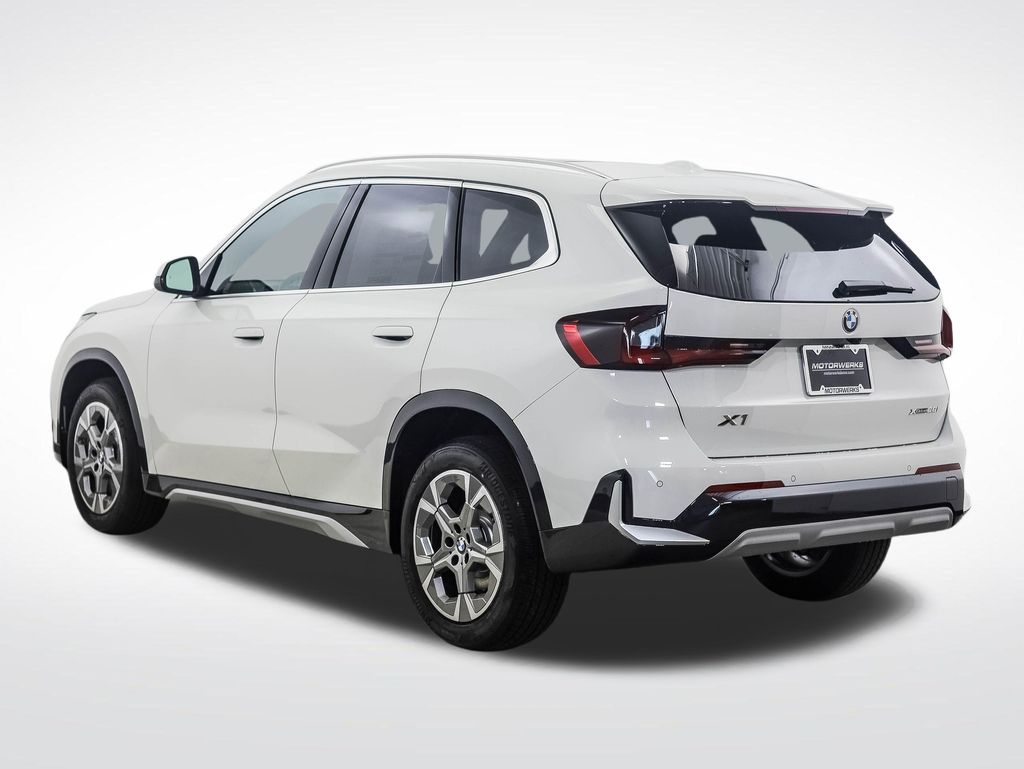 Thumbnail: 2026 BMW X1 - 3
