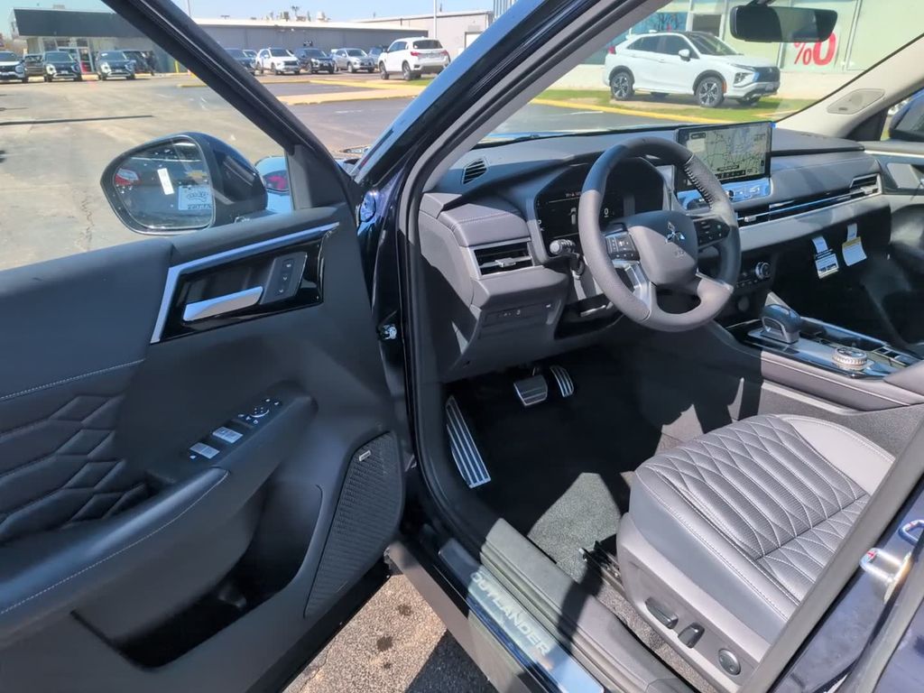 New 2026 Blue Mitsubishi SEL image 18