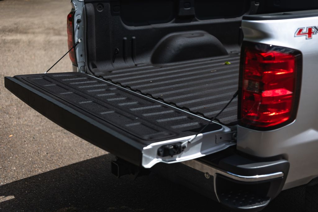 2015 Chevrolet Silverado 2500HD Built After Aug 14 LTZ thumbnail 12