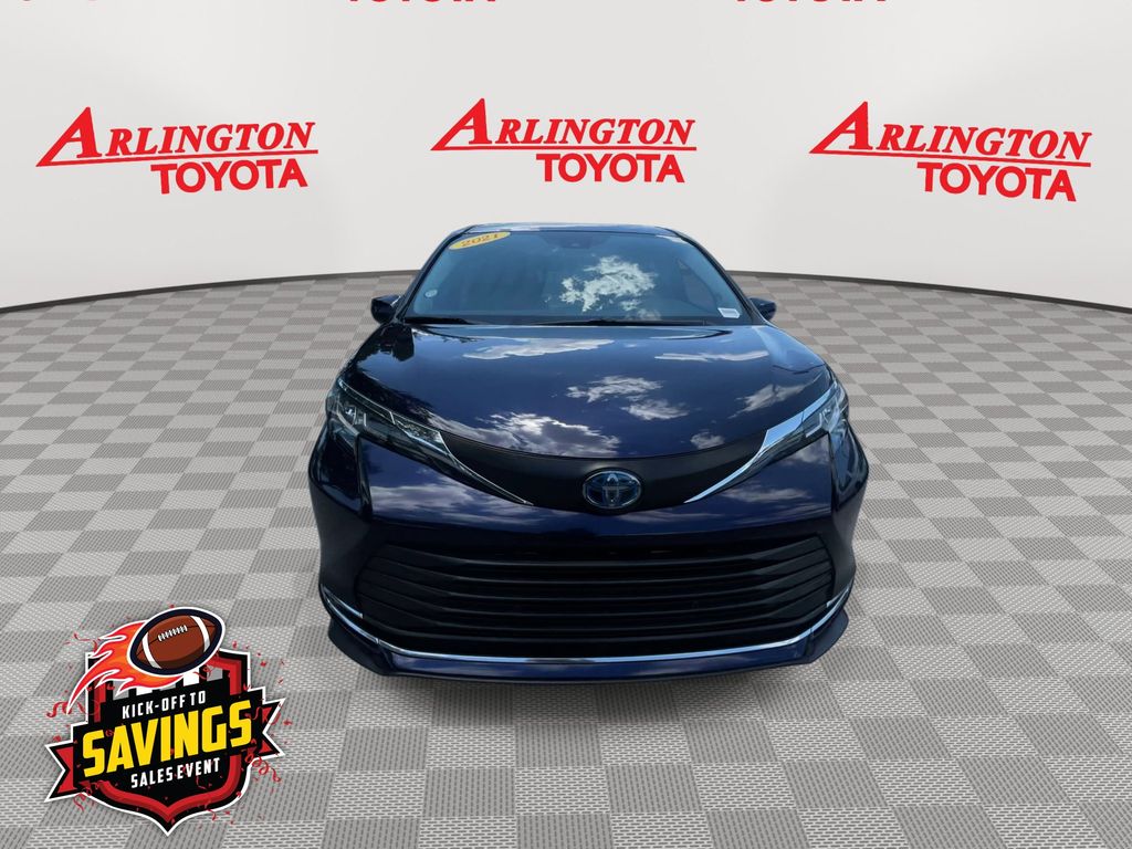 Used 2021 Toyota Sienna Van