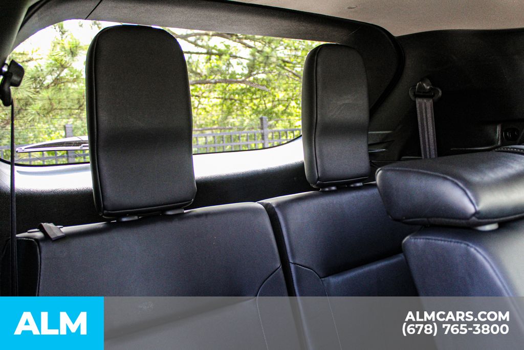 Used 2025 Gray Mitsubishi SE image 18