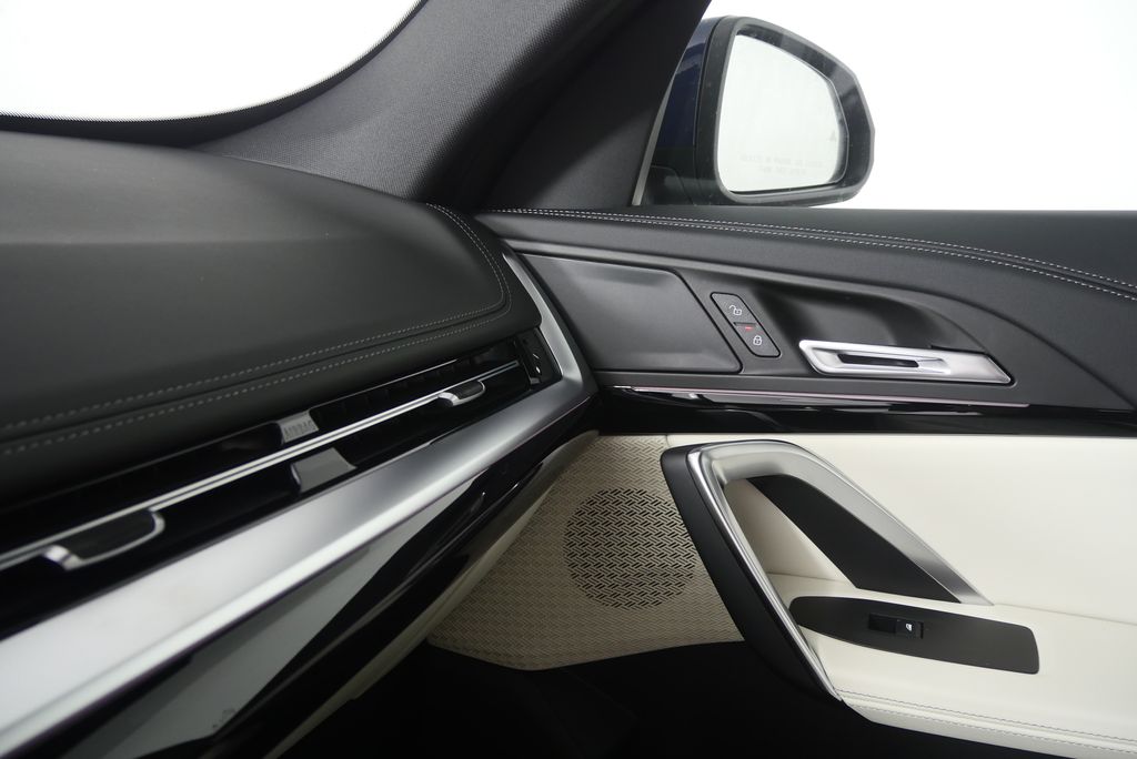 Thumbnail: 2026 BMW X1 - 22