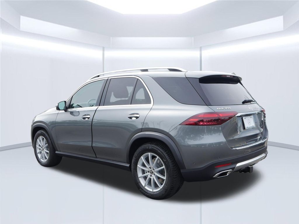 Thumbnail: 2026 Mercedes-Benz GLE - 3