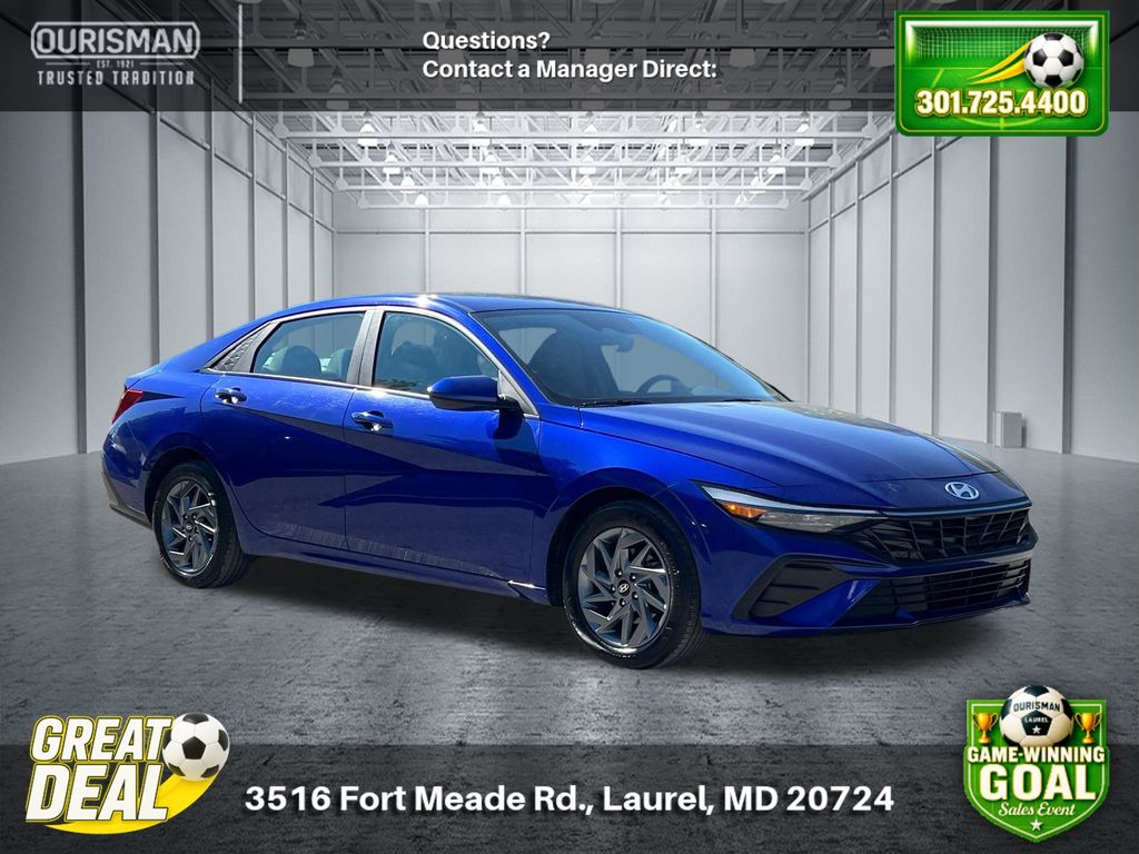 Intense Blue 2024 Hyundai Elantra Sedan Front-Wheel Drive Continuously Variable Transmission