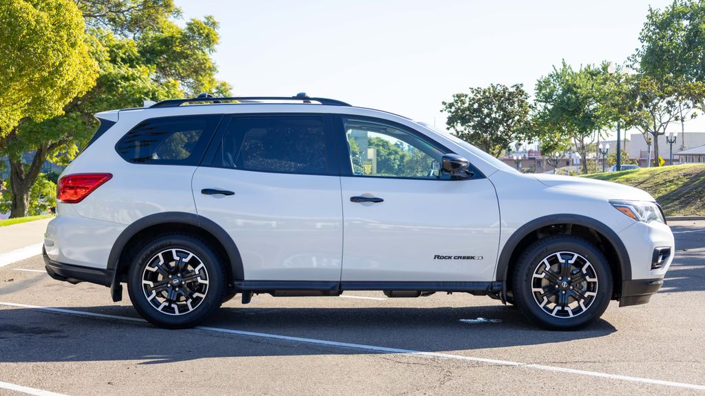 Used 2019 Nissan Pathfinder SL 4D Sport Utility