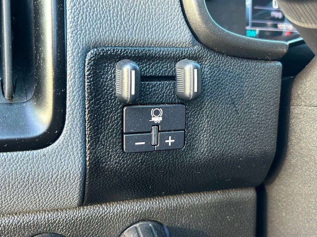 Thumbnail: 2018 Chevrolet Colorado - 19