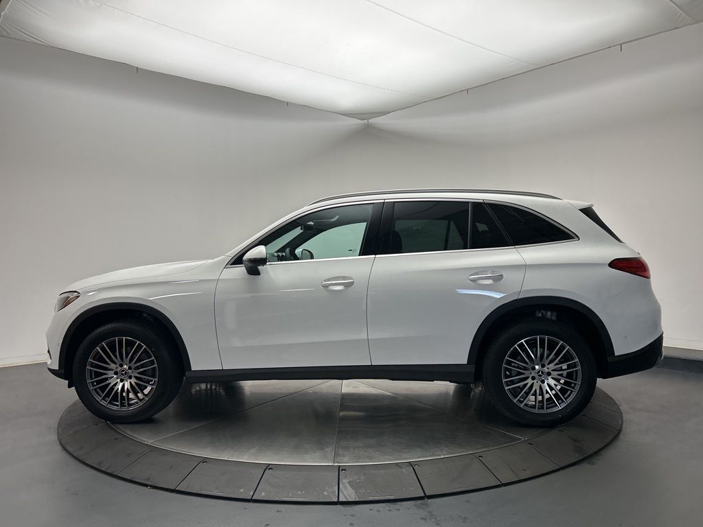 Thumbnail: 2026 Mercedes-Benz GLC - 4