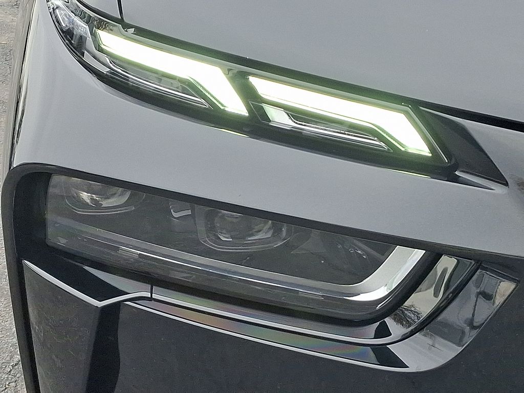 Thumbnail: 2025 BMW X7 - 9