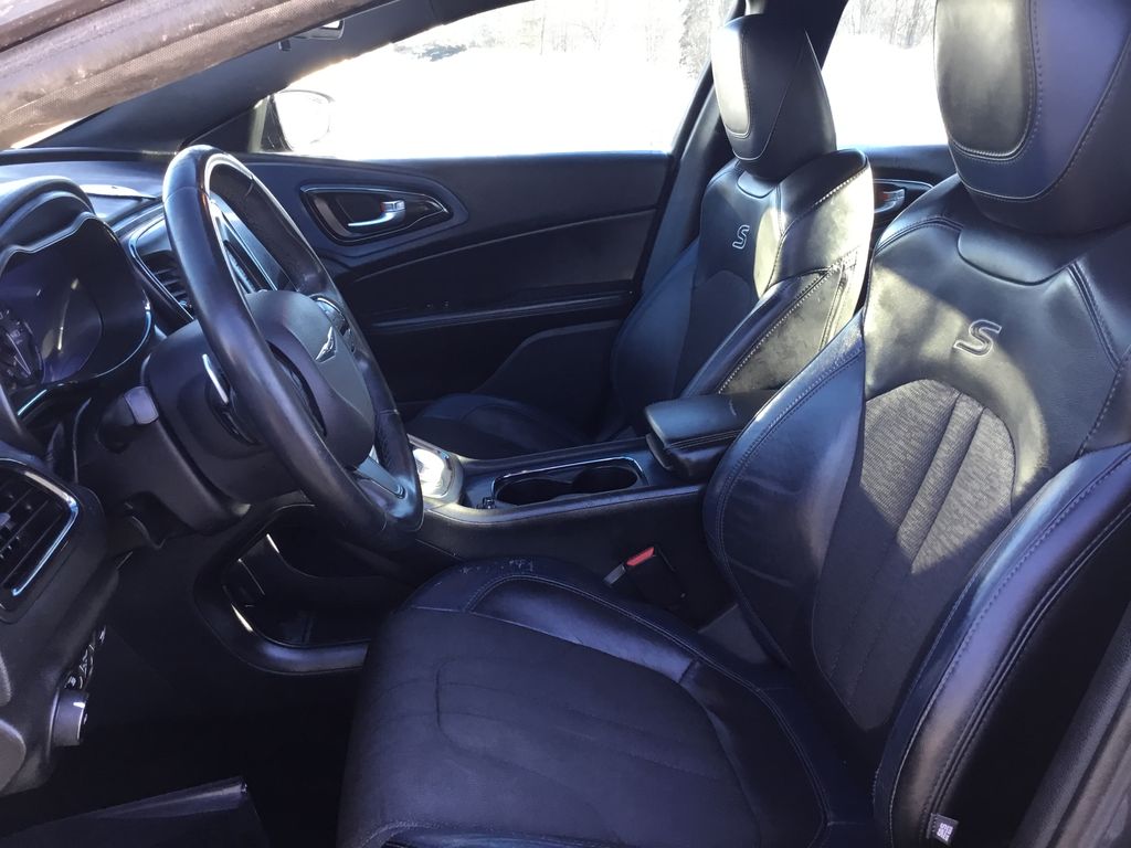 Thumbnail: 2015 Chrysler 200 - 14