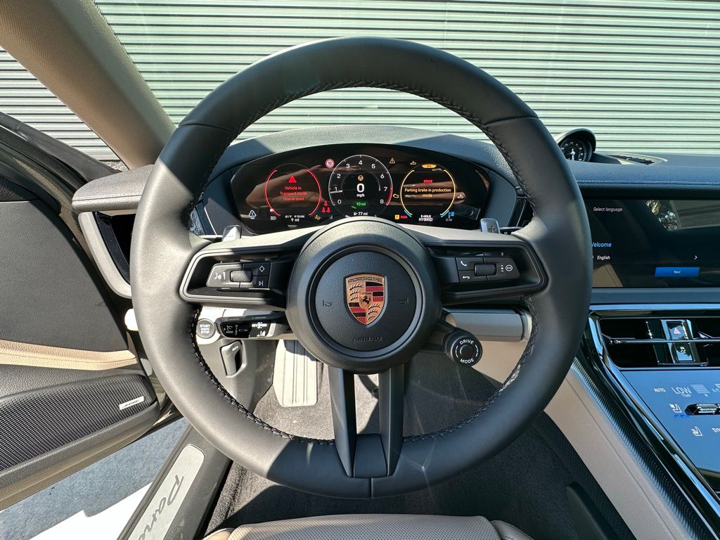 Thumbnail: 2026 Porsche Panamera - 15