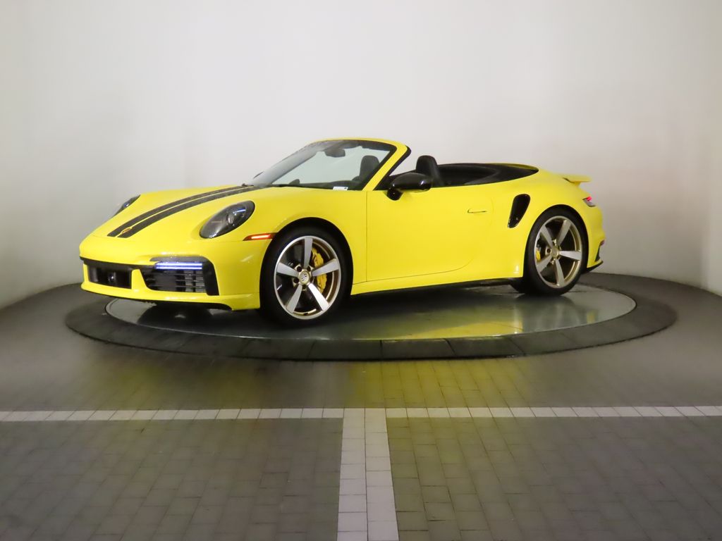 Thumbnail: 2023 Porsche 911 - 11