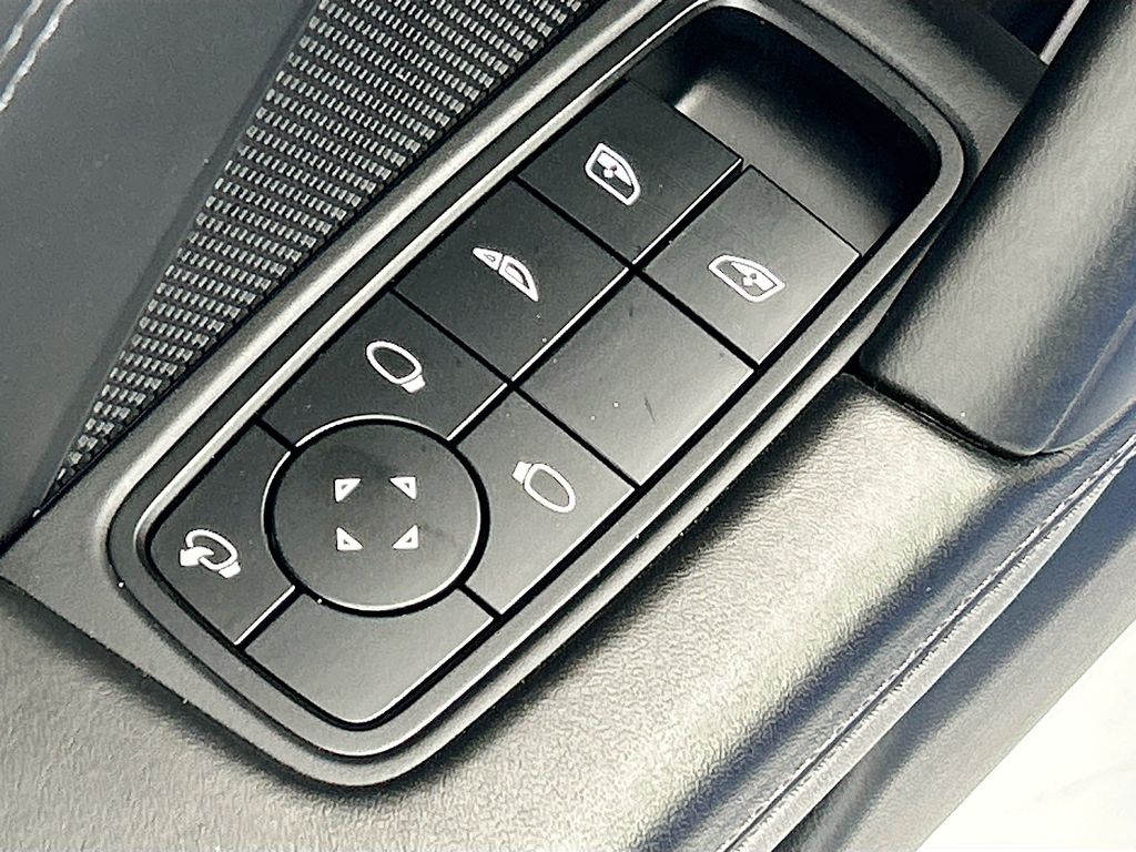 Thumbnail: 2022 Porsche 911 - 22