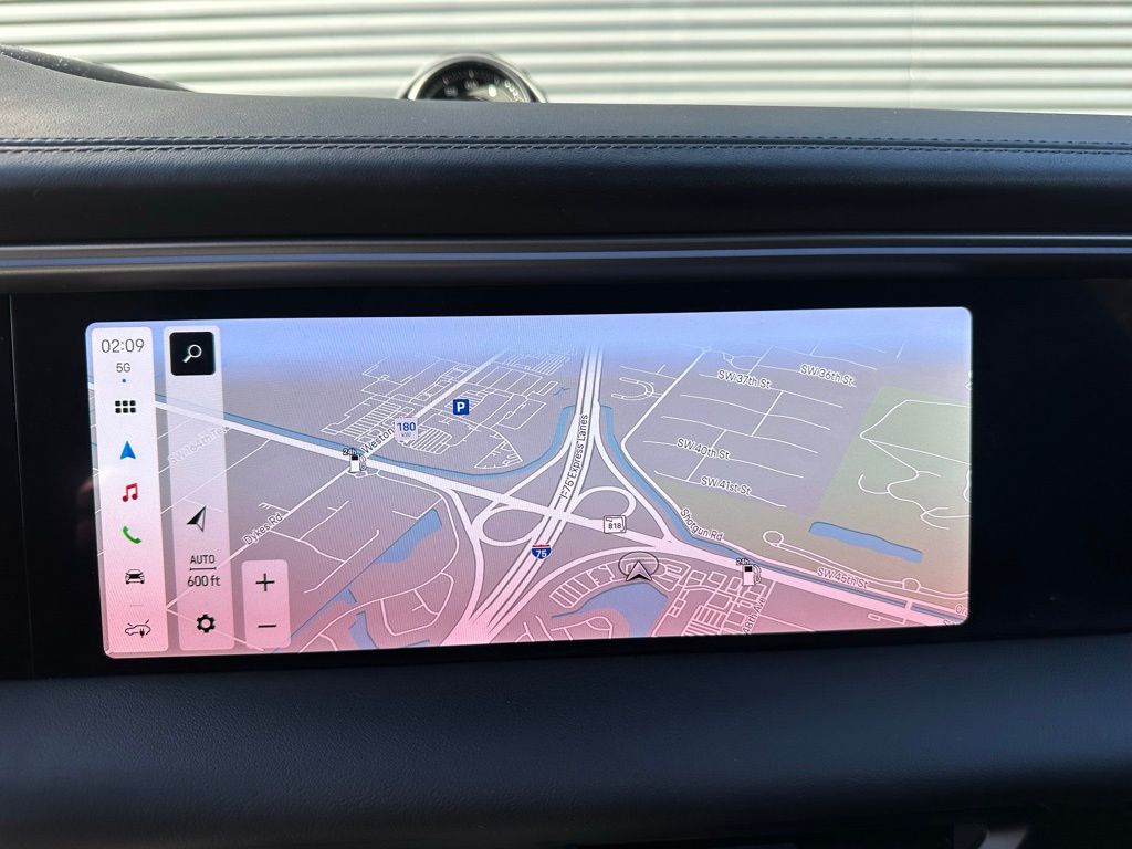 Thumbnail: 2025 Porsche Macan - 28