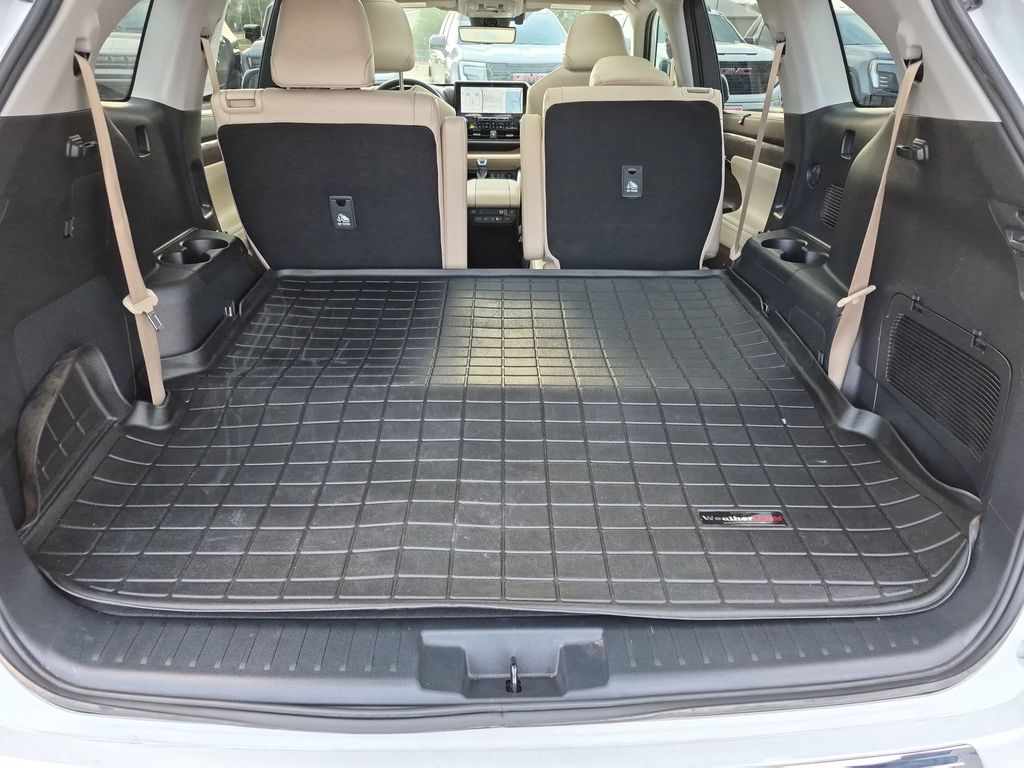 Used Car 2022 Toyota Highlander  Platinum For Sale Under $40,000 In Austin, Texas
