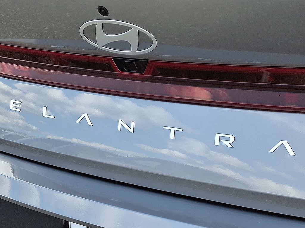 Thumbnail: 2026 Hyundai Elantra - 5