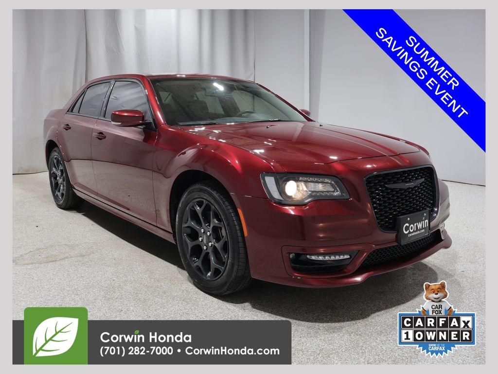 2022 Chrysler 300 Touring L AWD