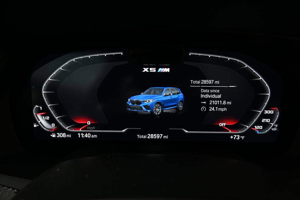 2022 BMW X5 M 26
