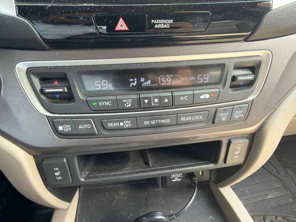 Certified Used 2017 White Honda EX-L image 22