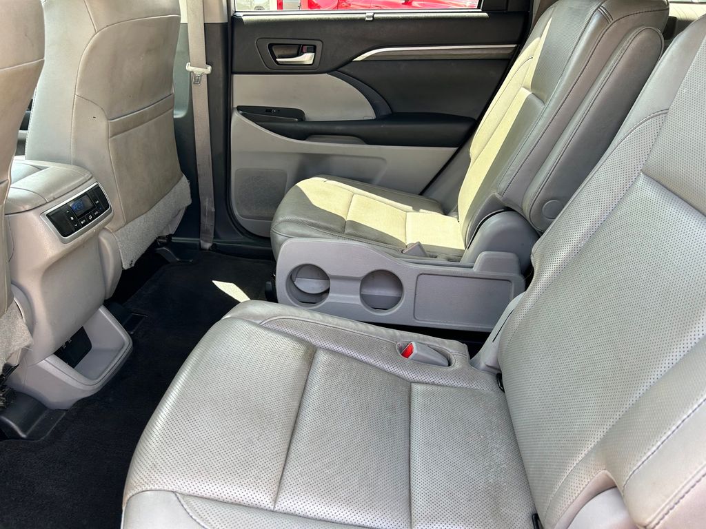 Used 2018 Toyota Highlander SUV