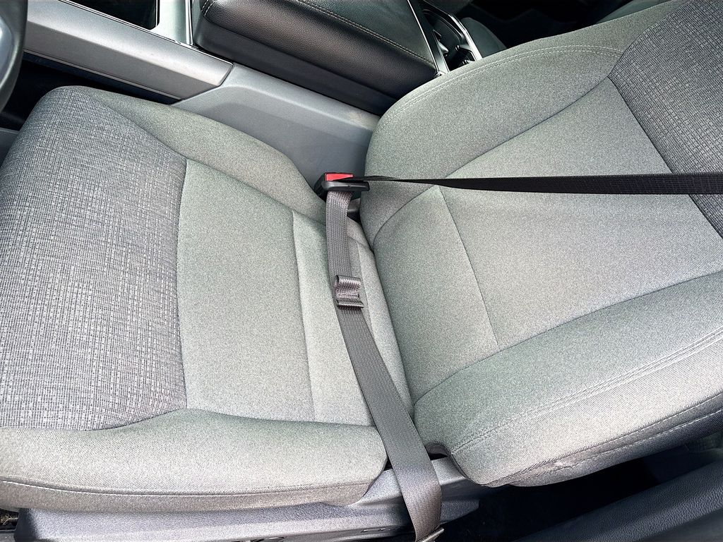 Used 2024 Gray Ford XLT image 19