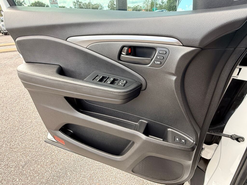 Thumbnail: 2023 Honda Passport - 23