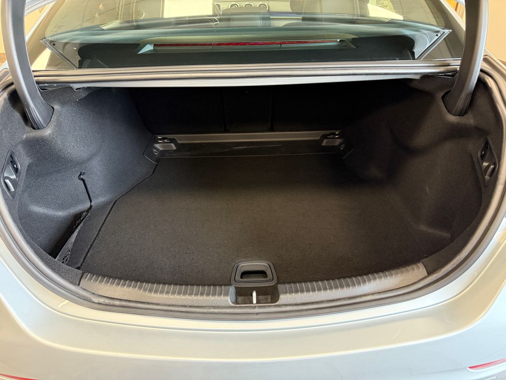 Thumbnail: 2022 Mercedes-Benz C-Class - 15