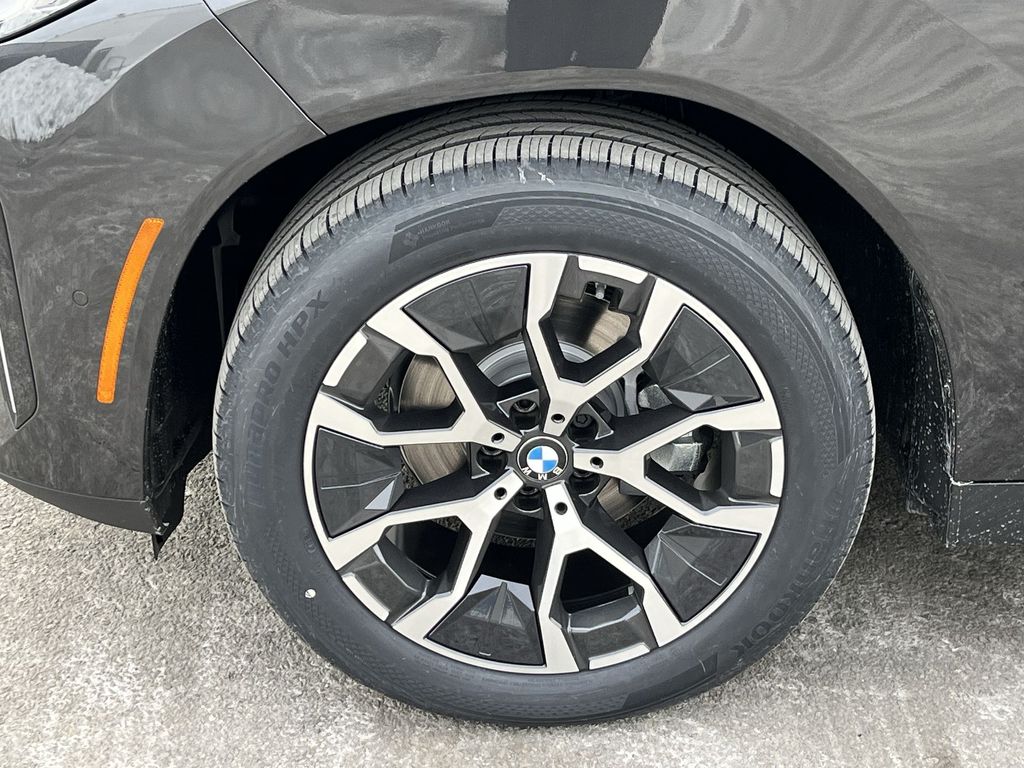 Thumbnail: 2026 BMW X3 - 10