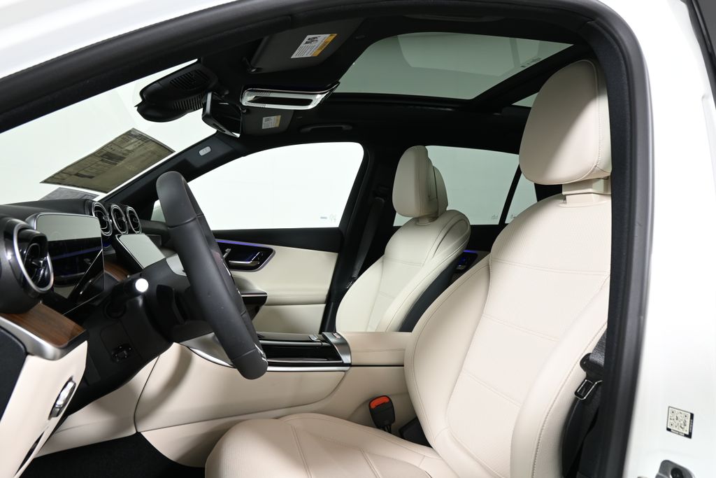 Thumbnail: 2026 Mercedes-Benz GLC - 13