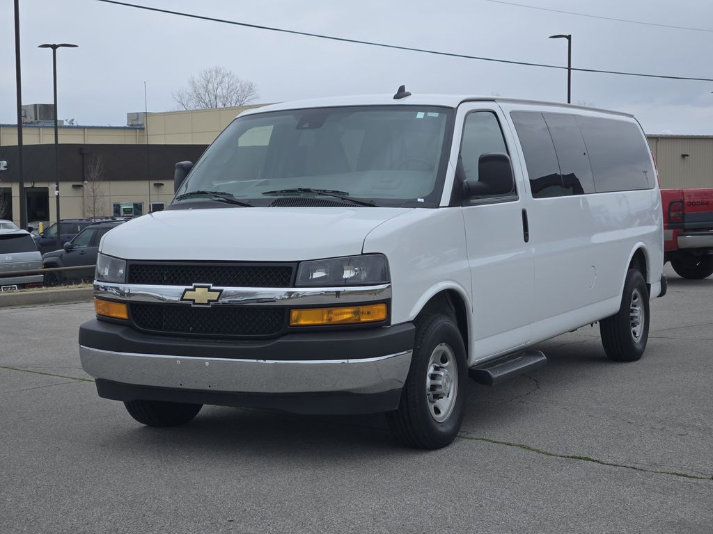 2023 Chevrolet Express 3500