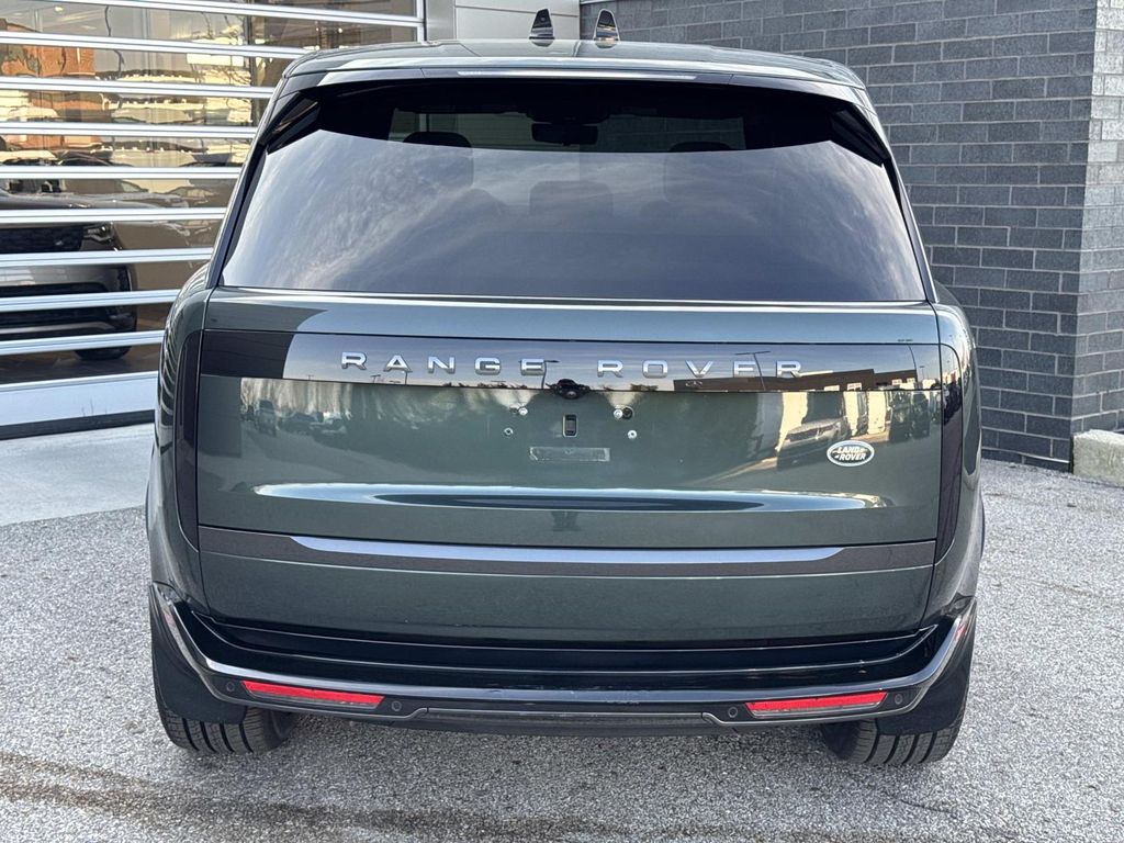 Certified Used 2023 Green Land Rover SE image 5