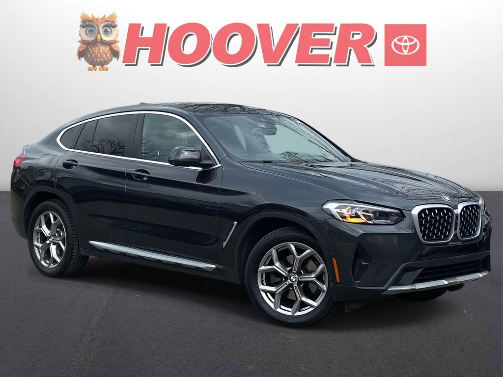 2022 BMW X4 xDrive30i AWD