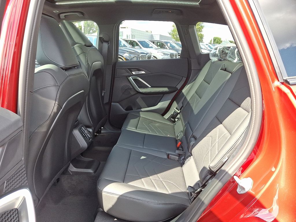 Thumbnail: 2026 BMW X1 - 5