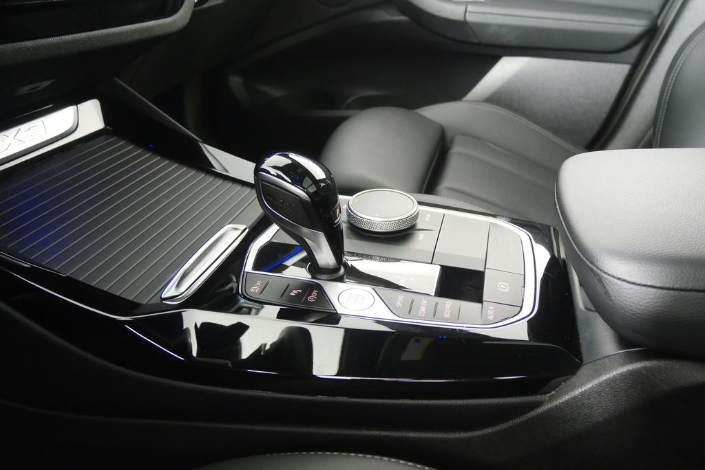 Thumbnail: 2024 BMW X3 - 25