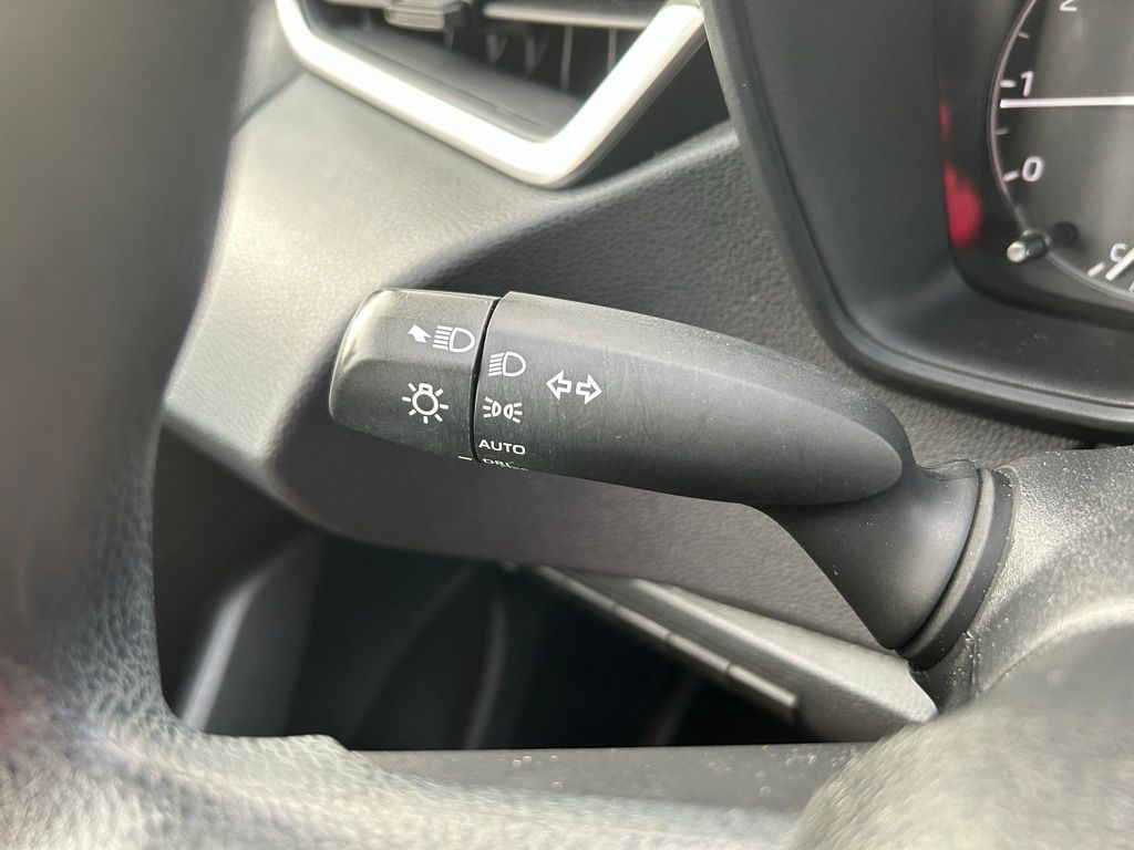 Thumbnail: 2023 Toyota Corolla - 21