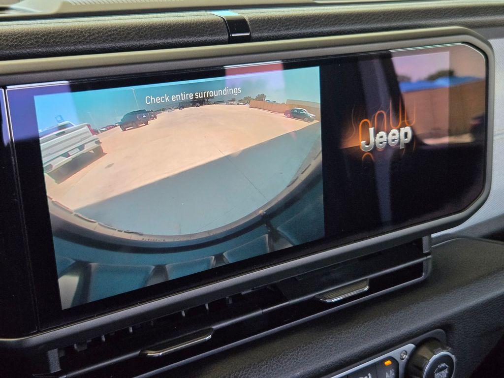 Used 2025 Jeep Wrangler SUV