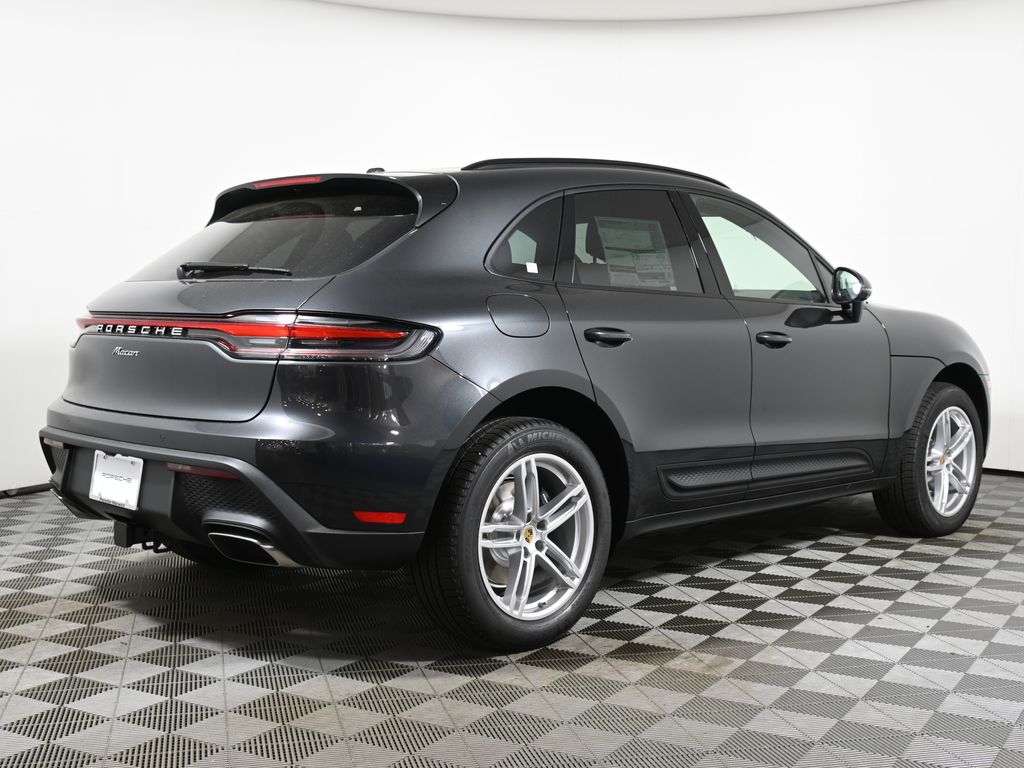 2025 Porsche Macan  7