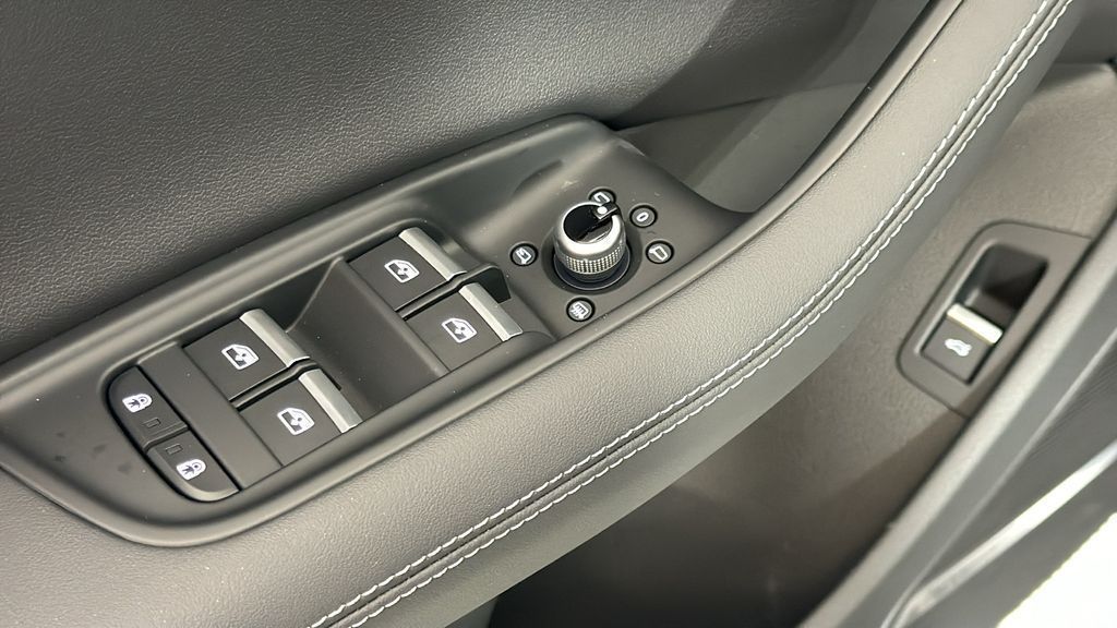 Thumbnail: 2025 Audi Q7 - 27