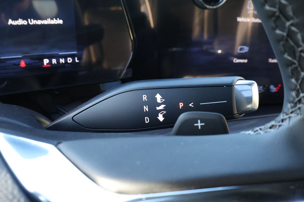 Thumbnail: 2026 Chevrolet Suburban - 25