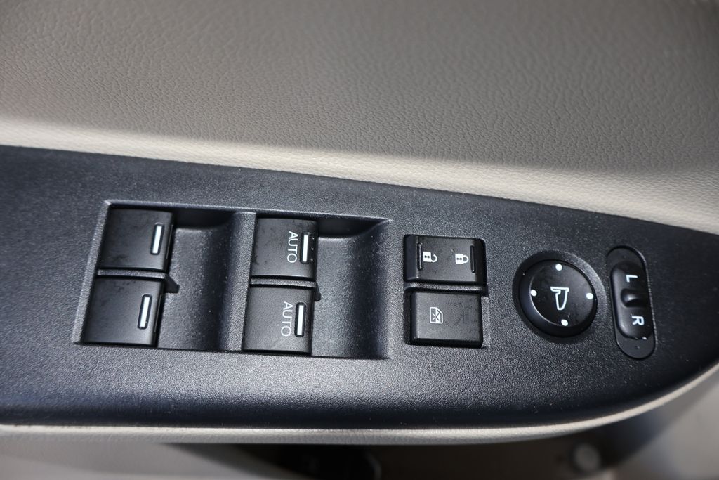 2017 Honda Accord EX 28