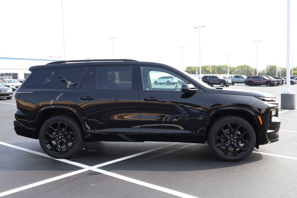 Thumbnail: 2026 Chevrolet Traverse - 9