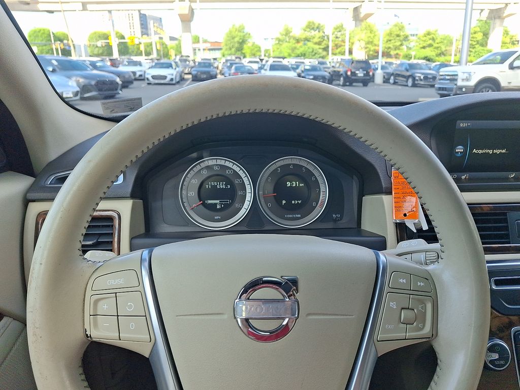 Thumbnail: 2012 Volvo XC70 - 18