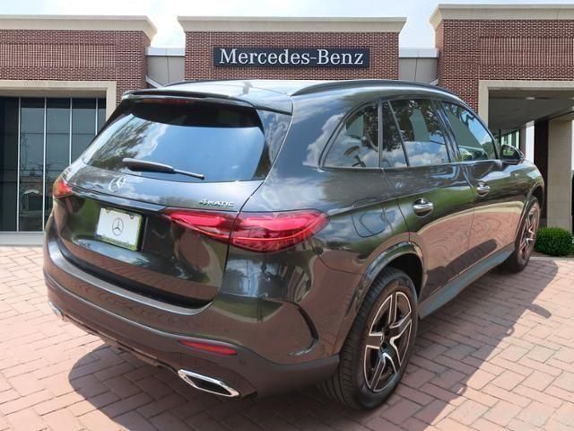 2024 Mercedes-Benz GLC 300 4