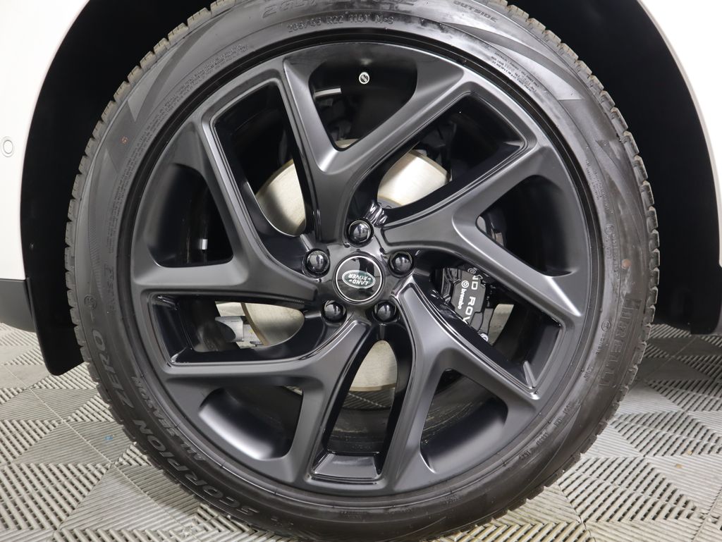 Thumbnail: 2025 Land Rover Range Rover Sport - 32