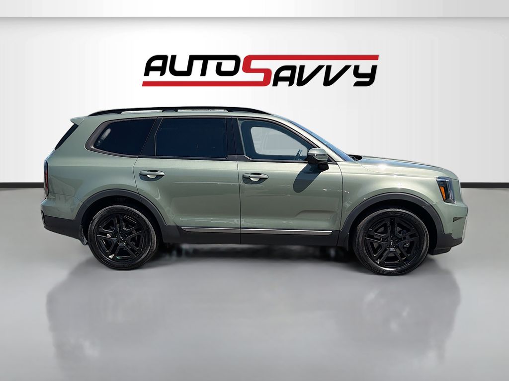 Used 2023 Green Kia EX X-Line image 8