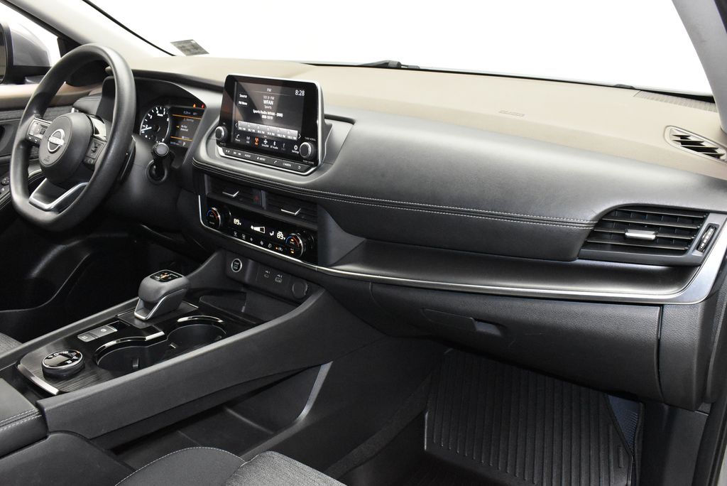 Thumbnail: 2023 Nissan Rogue - 24