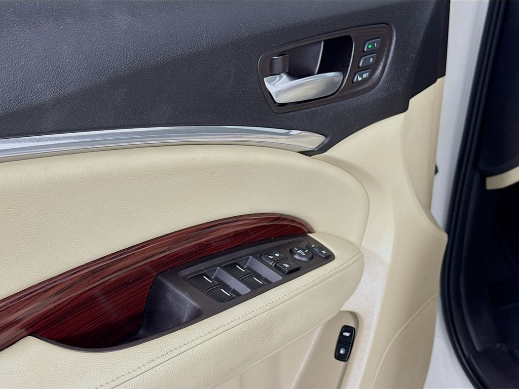 Thumbnail: 2016 Acura MDX - 18