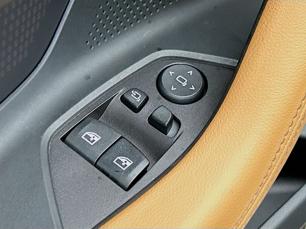 Thumbnail: 2025 BMW 2 Series - 22