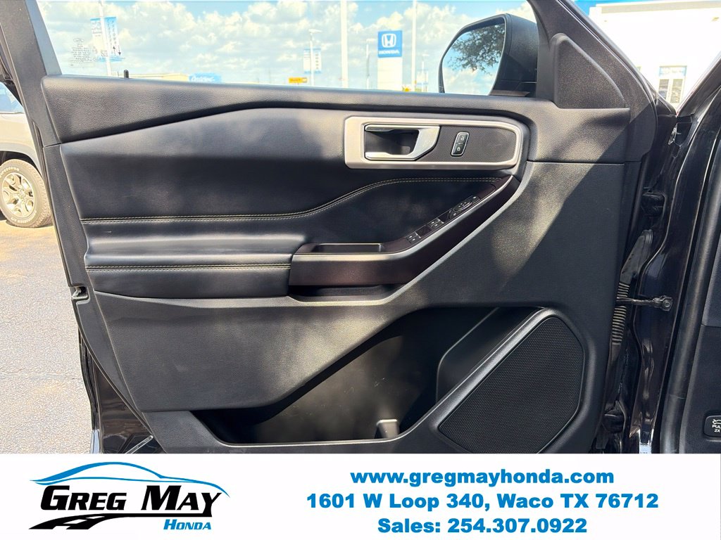 2020 Ford Explorer XLT Black at Greg May Honda